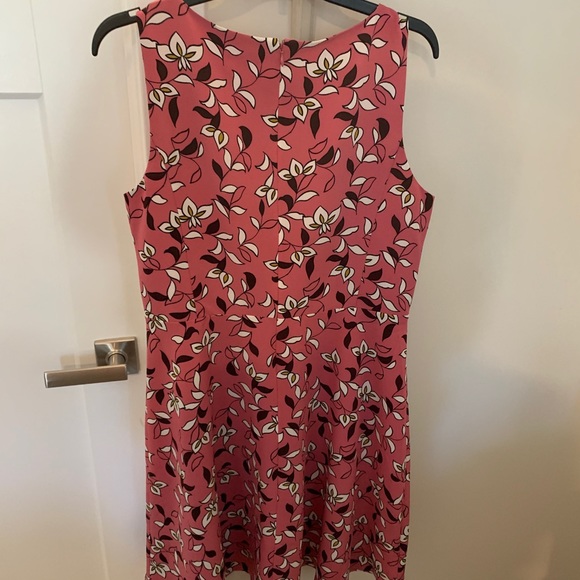 Ann Taylor Dresses & Skirts - ANN TAYLOR Dress